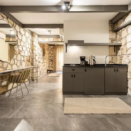 Charming Flat Near Hadrians Gate أنطاليا