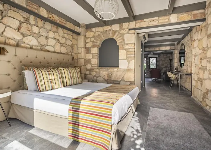 Charming Flat Near Hadrians Gate Apartmán